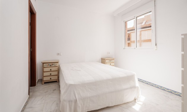 Herverkoop - Apartment - Torrevieja - Playa Los Locos
