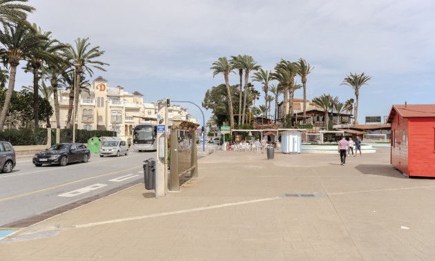 Herverkoop - Apartment - Torrevieja - Playa Los Locos