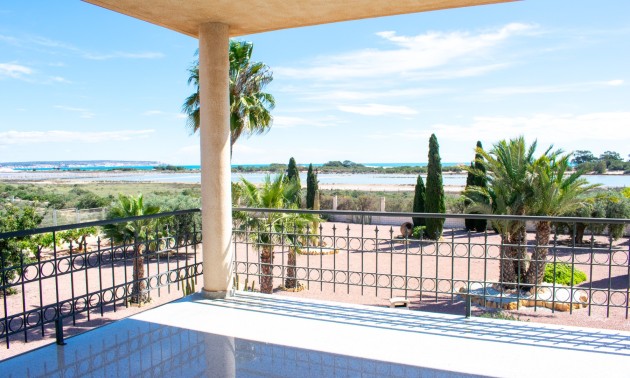 Herverkoop - Villa - Elche - La Marina