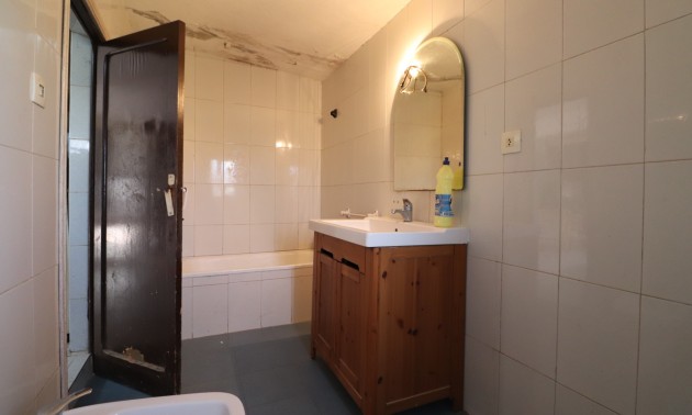 Herverkoop - Villa - Heredades - Heredades - Village
