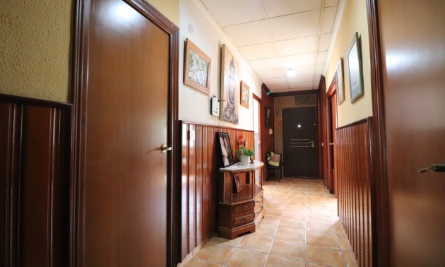 Herverkoop - Villa - Heredades - Heredades - Village