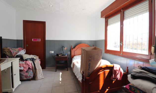 Herverkoop - Villa - Heredades - Heredades - Village