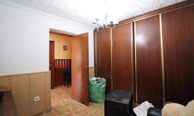 Herverkoop - Villa - Heredades - Heredades - Village