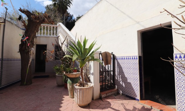 Herverkoop - Villa - Heredades - Heredades - Village