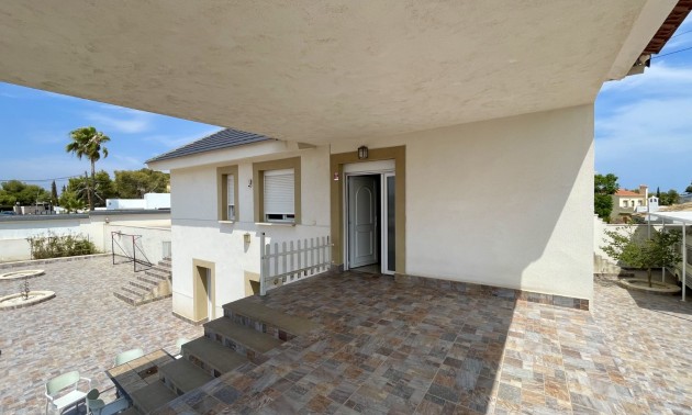 Herverkoop - Villa - Torrevieja - Los Balcones
