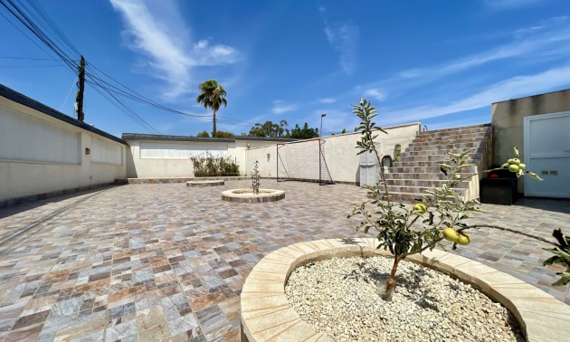 Herverkoop - Villa - Torrevieja - Los Balcones