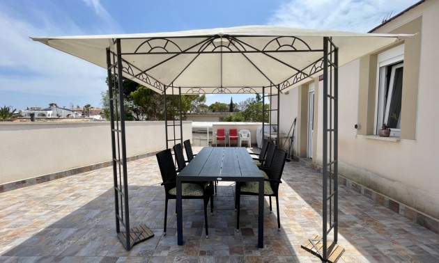 Herverkoop - Villa - Torrevieja - Los Balcones