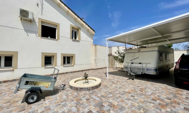 Herverkoop - Villa - Torrevieja - Los Balcones