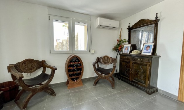 Herverkoop - Villa - Torrevieja - Los Balcones