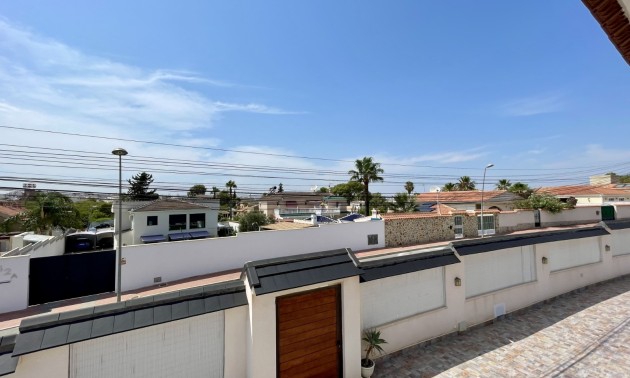 Herverkoop - Villa - Torrevieja - Los Balcones