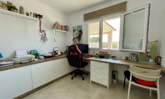 Herverkoop - Villa - Torrevieja - Los Balcones