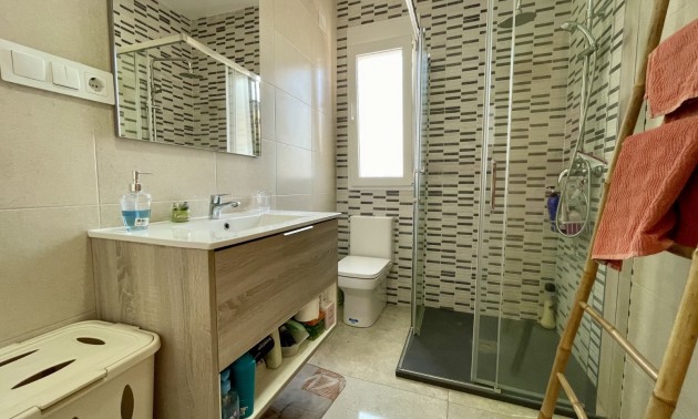 Herverkoop - Villa - Torrevieja - Los Balcones