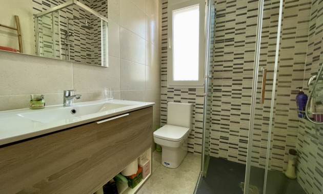 Herverkoop - Villa - Torrevieja - Los Balcones