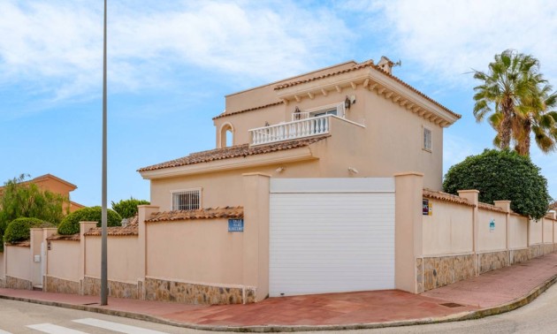 Resale - Villa - Ciudad Quesada - La Fiesta