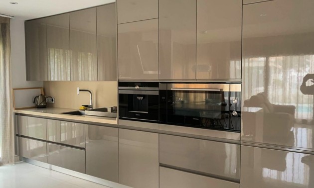 Herverkoop - Villa - Alicante - Campoamor