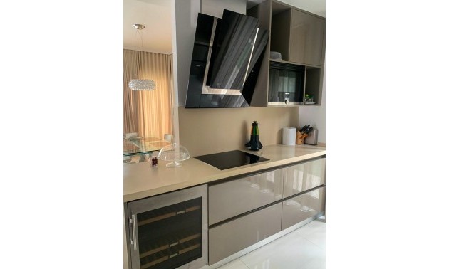 Herverkoop - Villa - Alicante - Campoamor