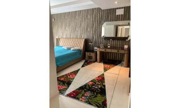 Herverkoop - Villa - Alicante - Campoamor