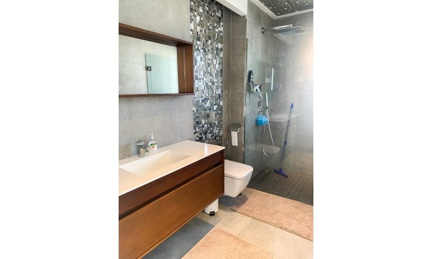 Herverkoop - Villa - Alicante - Campoamor