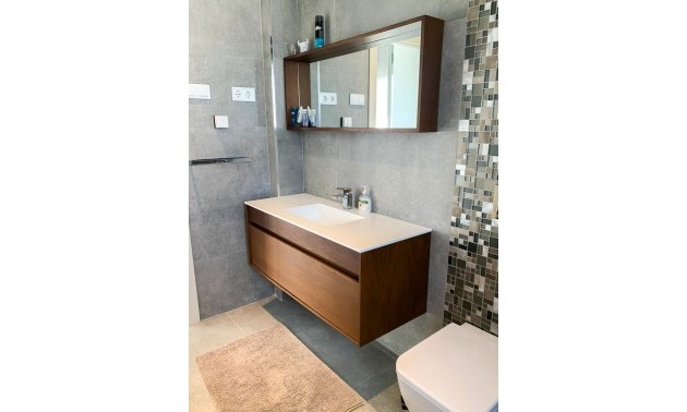 Herverkoop - Villa - Alicante - Campoamor