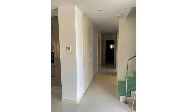 Herverkoop - Villa - Alicante - Campoamor