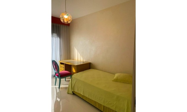 Herverkoop - Villa - Alicante - Campoamor