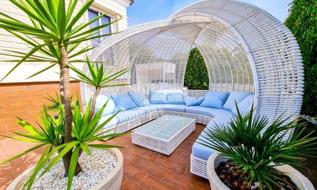 Herverkoop - Villa - Torrevieja - La Mata