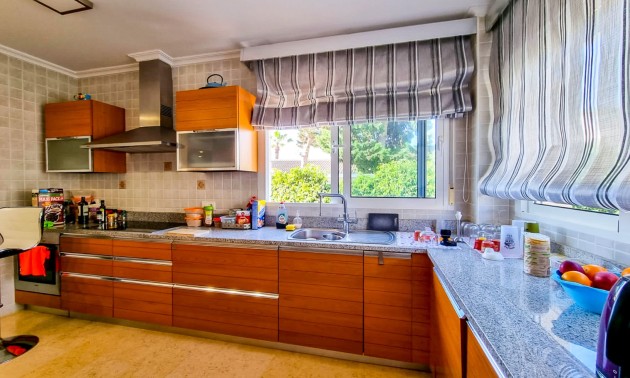 Herverkoop - Villa - Torrevieja - La Mata