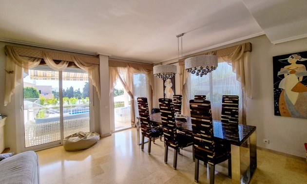 Herverkoop - Villa - Torrevieja - La Mata
