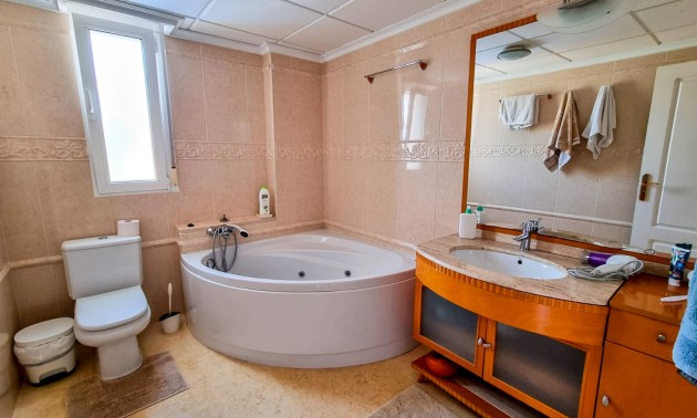 Herverkoop - Villa - Torrevieja - La Mata