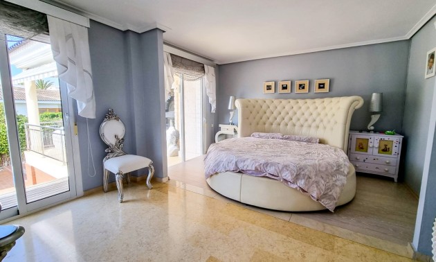Herverkoop - Villa - Torrevieja - La Mata