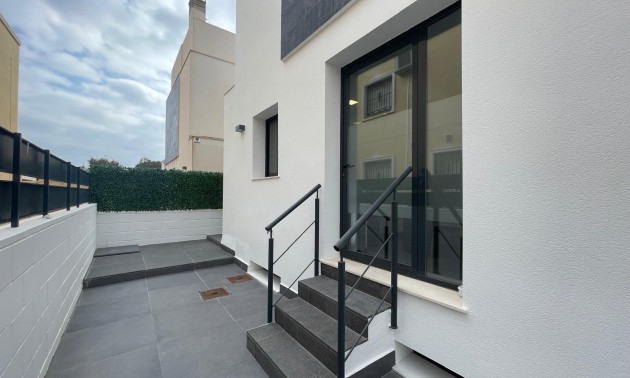 Herverkoop - Villa - Orihuela Costa - Villamartín