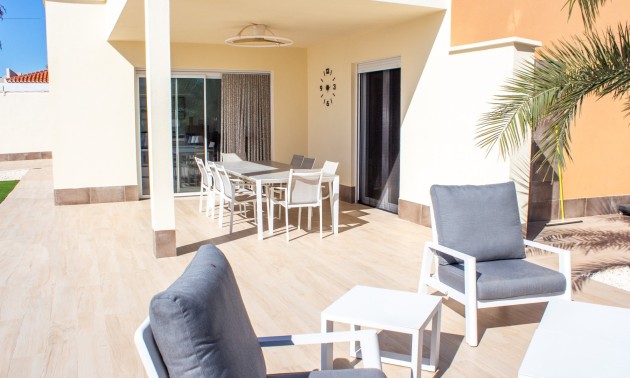 Herverkoop - Villa - Torrevieja - La Siesta