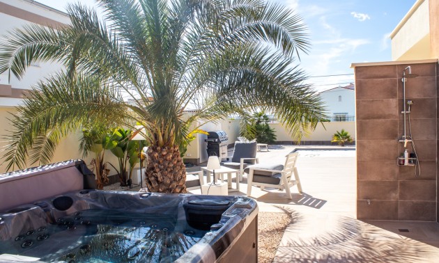 Herverkoop - Villa - Torrevieja - La Siesta