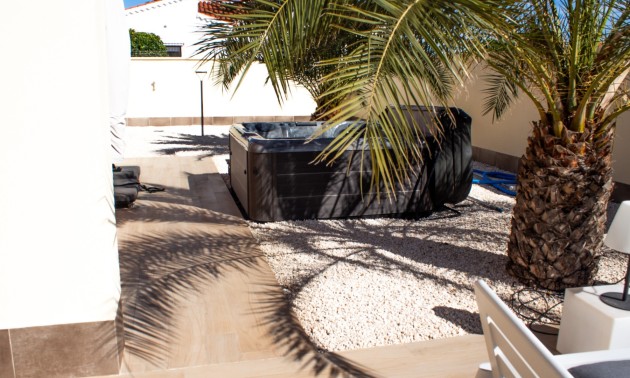 Herverkoop - Villa - Torrevieja - La Siesta