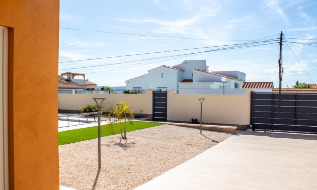 Herverkoop - Villa - Torrevieja - La Siesta
