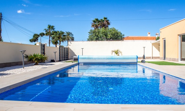 Herverkoop - Villa - Torrevieja - La Siesta