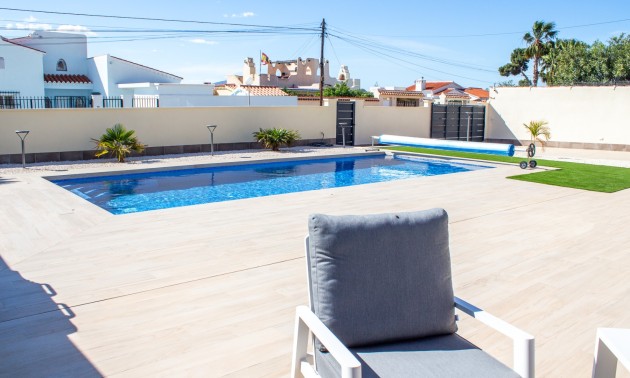 Herverkoop - Villa - Torrevieja - La Siesta