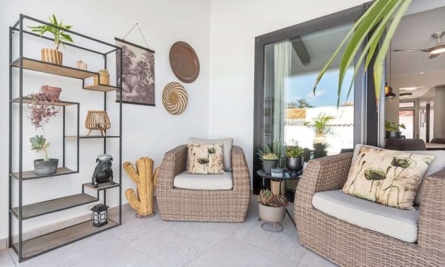 Herverkoop - Villa / Semi-detached Villa - Torrevieja - Torreta Florida