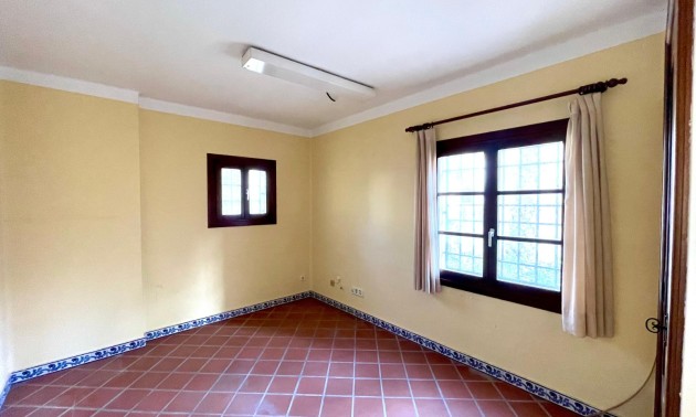 Herverkoop - Reclame - Torrevieja - Playa Los Locos