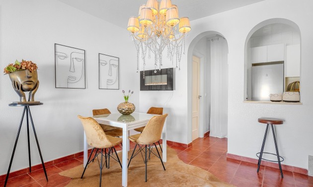 Resale - Villa - Orihuela Costa - Villamartín
