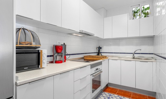 Resale - Villa - Orihuela Costa - Villamartín