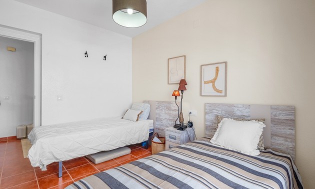 Resale - Villa - Orihuela Costa - Villamartín