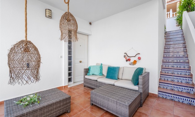 Resale - Villa - Orihuela Costa - Villamartín