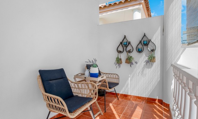 Resale - Villa - Orihuela Costa - Villamartín
