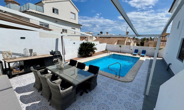 Herverkoop - Villa - Torrevieja - Los Altos*
