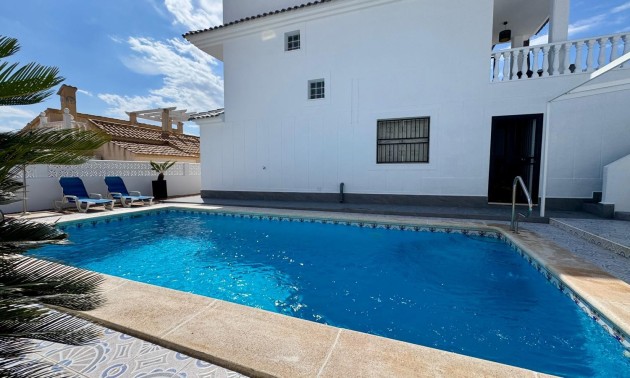 Herverkoop - Villa - Torrevieja - Los Altos*