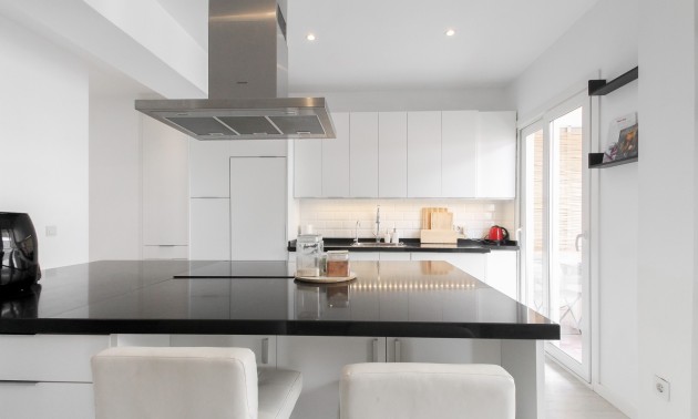 Herverkoop - Apartment - Alicante - - Centro  -