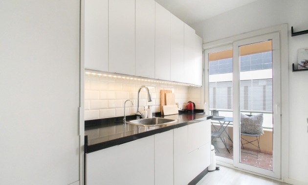 Herverkoop - Apartment - Alicante - - Centro  -