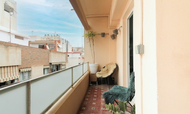 Herverkoop - Apartment - Alicante - - Centro  -