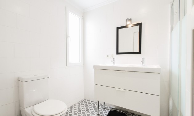 Herverkoop - Apartment - Alicante - - Centro  -